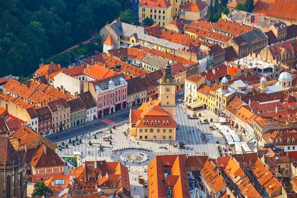 Brasov-old-town-as-seen-from-Tampa-Hill