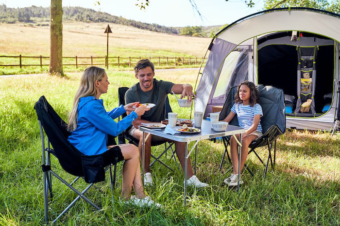 GO-Outdoors-HiGear-Picnic-Table