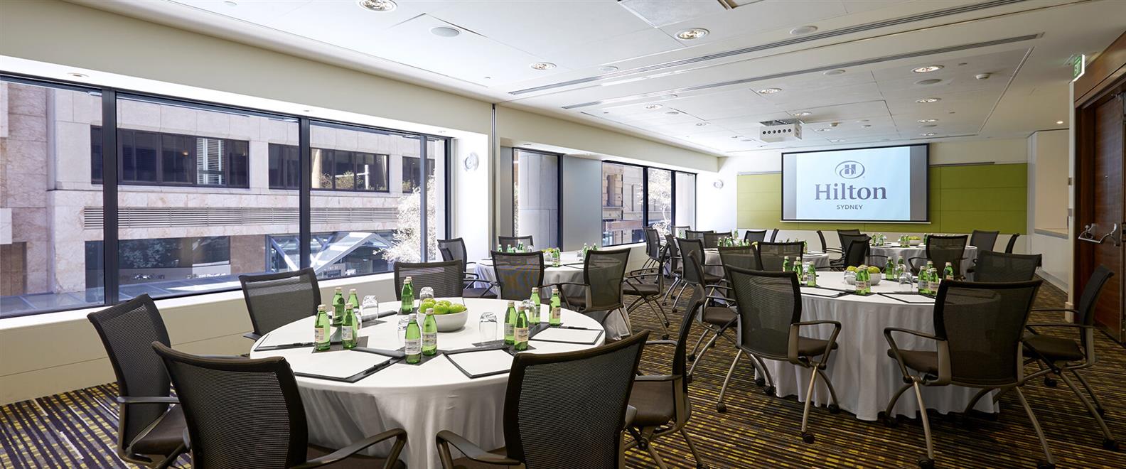 Hilton Sh-4 Lvl1-Rm5-6 0283-1-1920x800