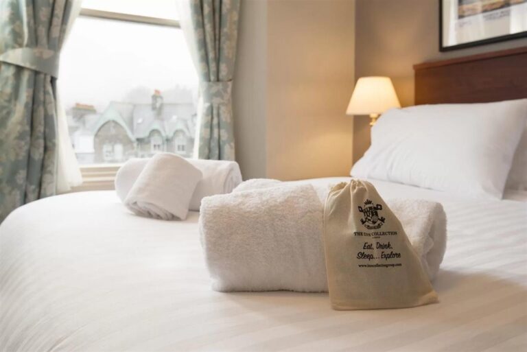 Superior-double-detail-at-The-Ambleside-Inn-scaled