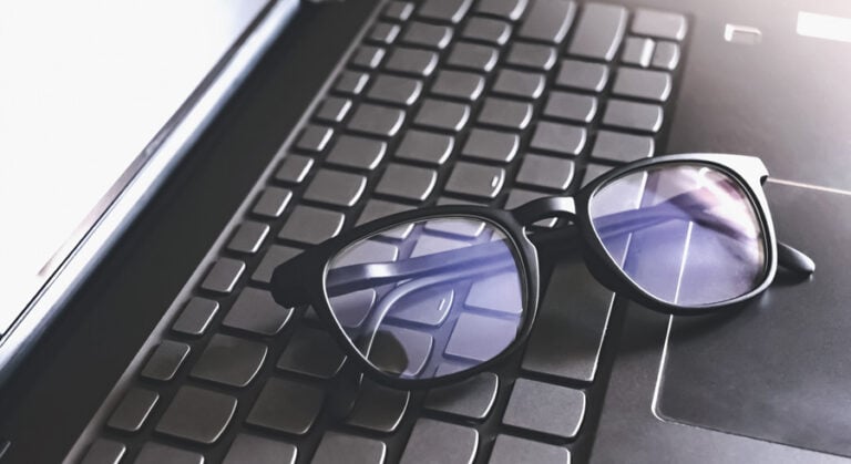 eyeglasses-on-keyboard-photo-1