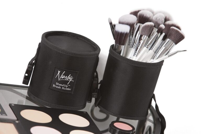 Beauty routines are evolving, and LUMINESS is at the forefront of this shift with its airbrush technology that brings professional-quality results into the home. By combining science-backed formulas with easy-to-use devices, the brand transforms everyday makeup and skincare into a simple, effective, and confidence-boosting ritual. Whether it’s achieving a flawless complexion with lightweight airbrush foundation or refreshing tired skin with innovative treatments, LUMINESS offers solutions designed to meet modern beauty needs without the complexity.
