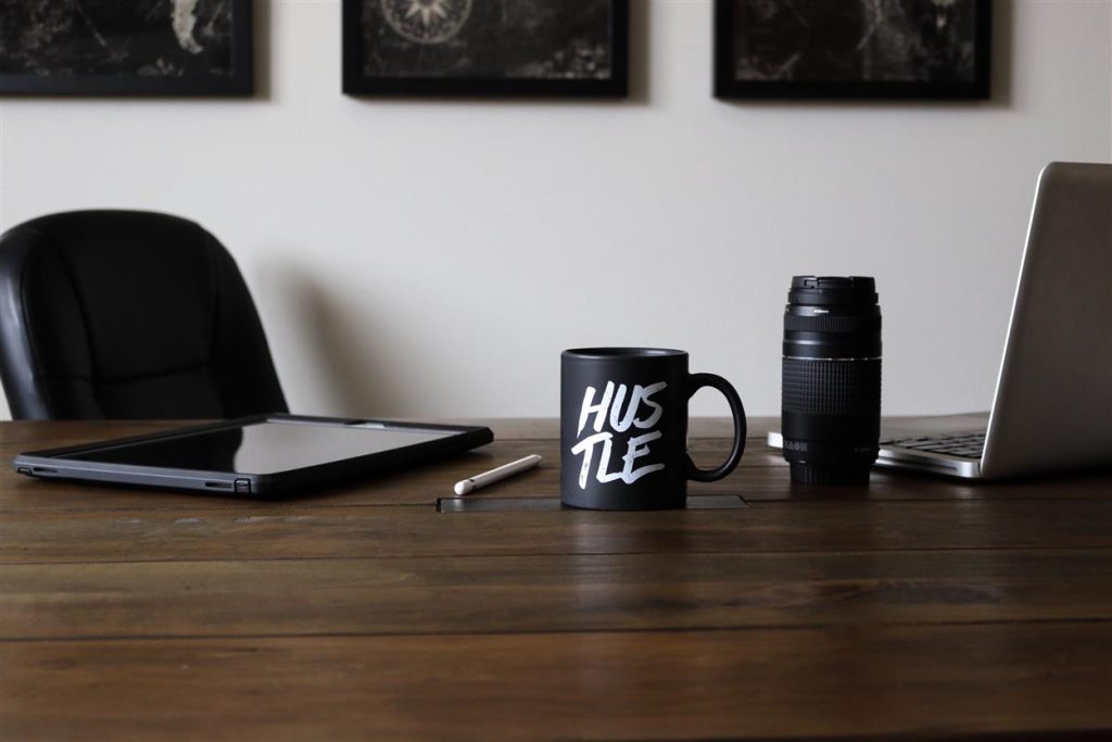side-hustle-scaled