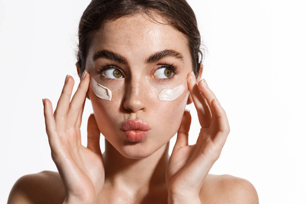 skincare-routine-cream